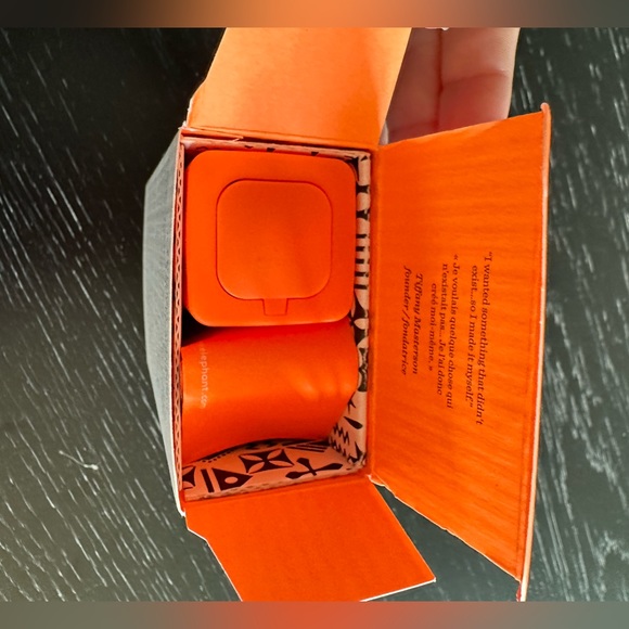 Drunk Elephant Vitamin C serum - Picture 7 of 7